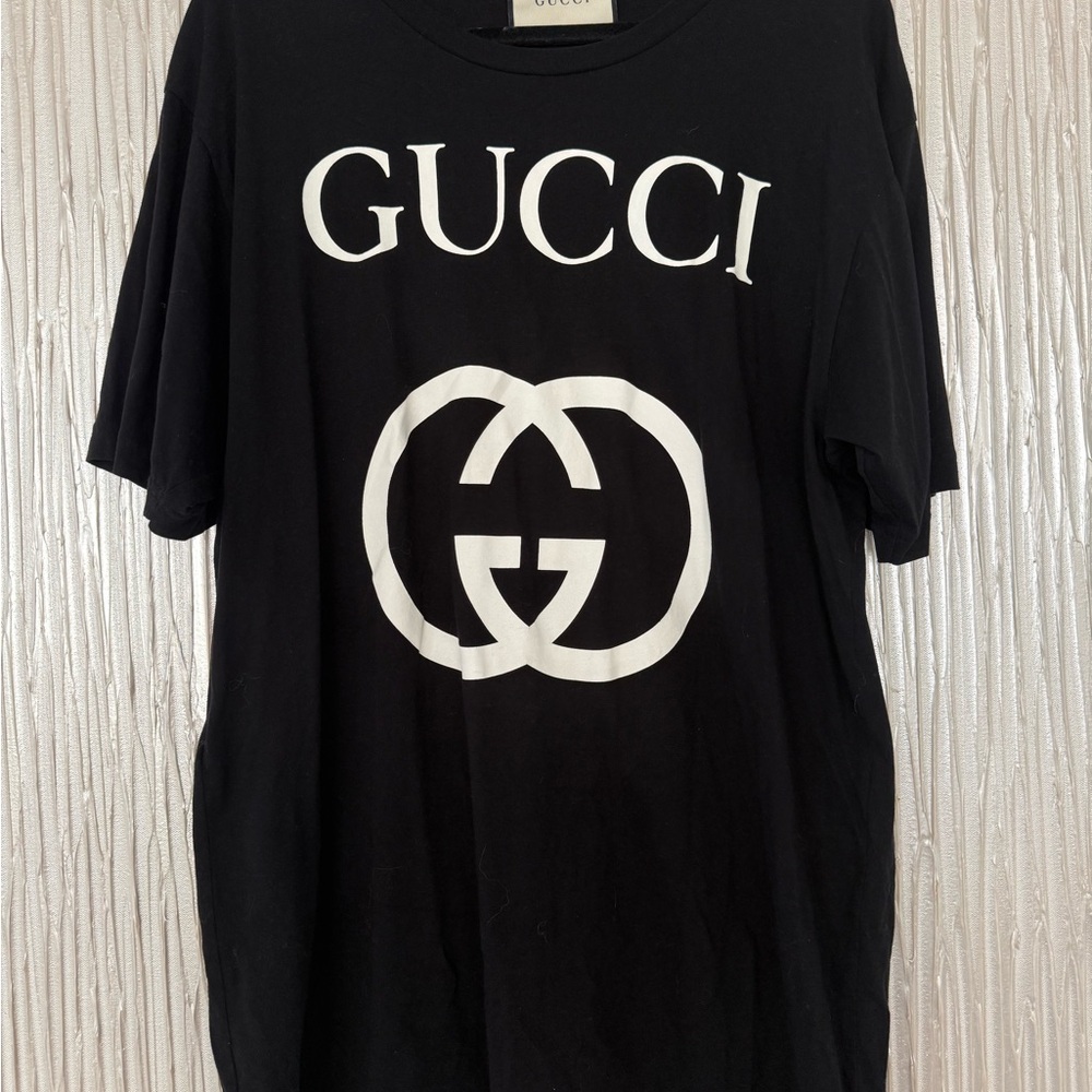 Gucci Authentic Black Logo Short Sleeve T-Shirt